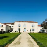 Opaline A La Rochelle Holiday home *